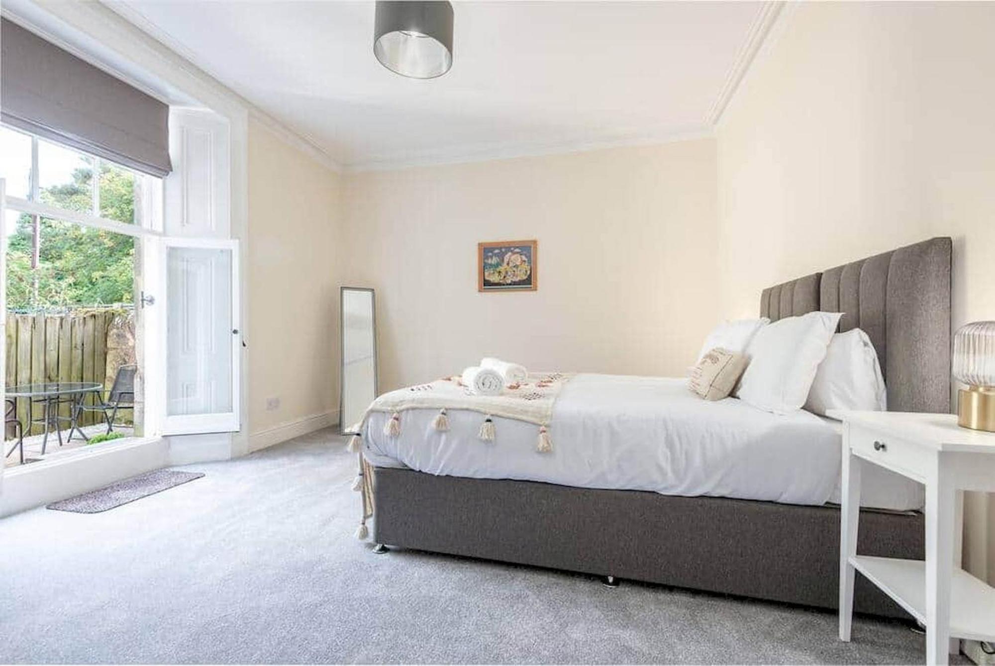 Westview House - 3 Bedrooms - Central - Parking St Andrews Buitenkant foto